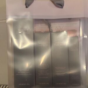 Mary Kay TimeWise Silver Collection Beauty Set